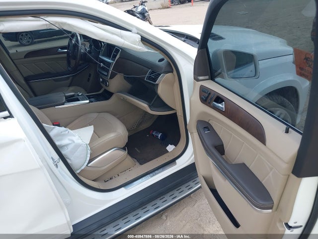 Продажа на аукционе авто 2015 Mercedes-benz Gl 550 4matic, vin: 4JGDF7DE5FA562800, номер лота: 45947886