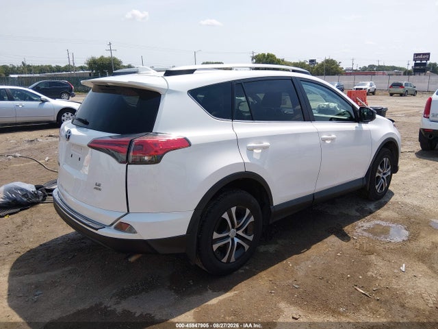 Toyota RAV4 LE 2018 2T3BFREV8JW769651 Image 4