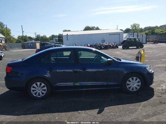 2014 Volkswagen Jetta 2.0l S მანქანა იყიდება აუქციონზე, vin: 3VW2K7AJ6EM320279, აუქციონის ნომერი: 45947917