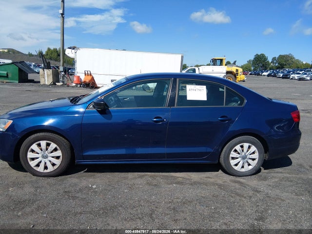 2014 Volkswagen Jetta 2.0l S მანქანა იყიდება აუქციონზე, vin: 3VW2K7AJ6EM320279, აუქციონის ნომერი: 45947917