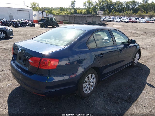 2014 Volkswagen Jetta 2.0l S მანქანა იყიდება აუქციონზე, vin: 3VW2K7AJ6EM320279, აუქციონის ნომერი: 45947917