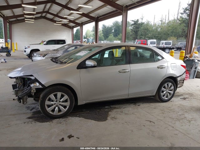 Продажа на аукционе авто 2015 Toyota Corolla Le, vin: 5YFBURHE7FP230246, номер лота: 45947946