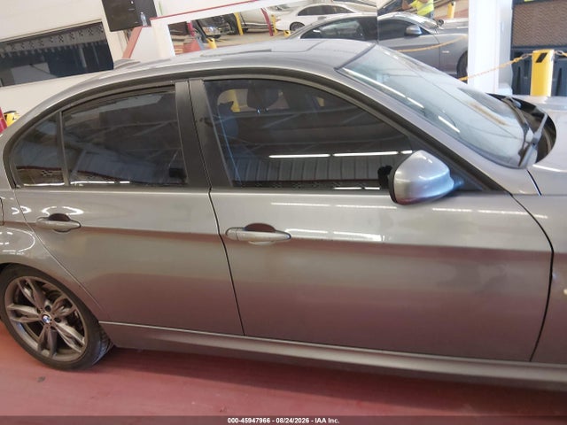 Продажа на аукционе авто 2011 Bmw 328i, vin: WBAPH7C56BE130732, номер лота: 45947966