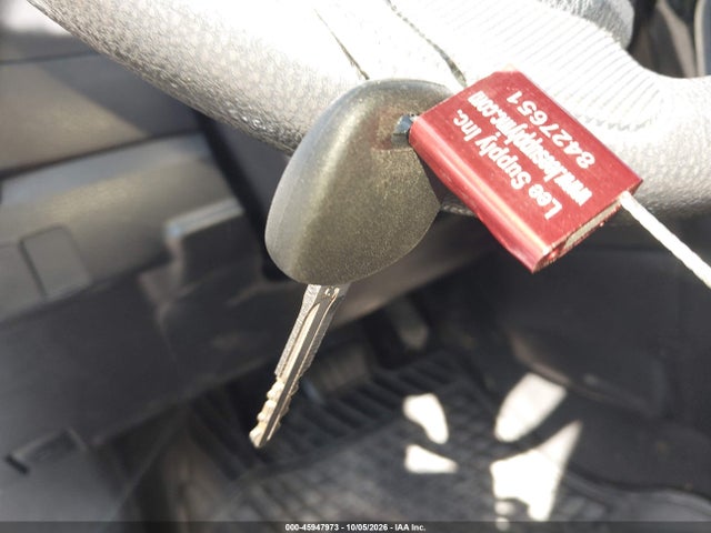 45947973 :رقم المزاد ، 5YFBURHE8HP729561 vin ، 2017 Toyota Corolla Le مزاد بيع