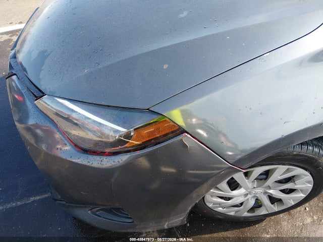 45947973 :رقم المزاد ، 5YFBURHE8HP729561 vin ، 2017 Toyota Corolla Le مزاد بيع