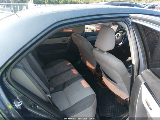 45947973 :رقم المزاد ، 5YFBURHE8HP729561 vin ، 2017 Toyota Corolla Le مزاد بيع