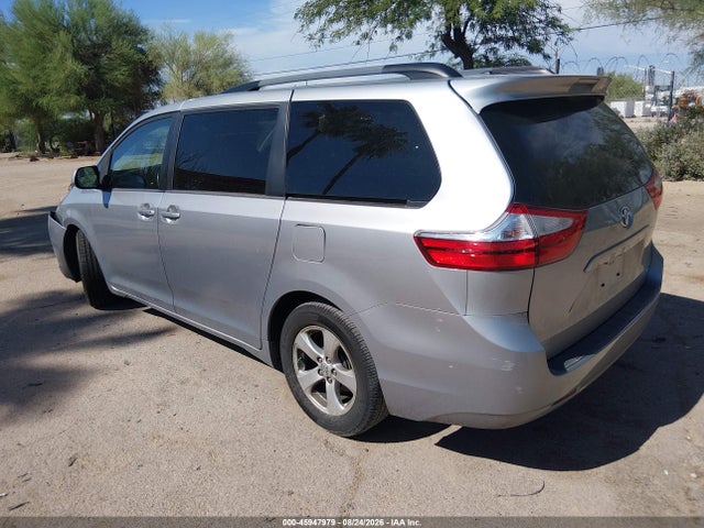 Toyota Sienna Le 8 Passenger 2017 5TDKZ3DC3HS816715 Image 3