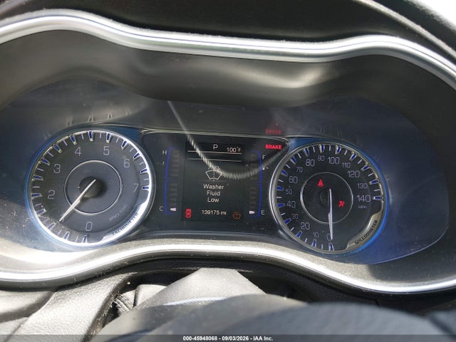 2017 Chrysler 200 Touring მანქანა იყიდება აუქციონზე, vin: 1C3CCCFB5HN508109, აუქციონის ნომერი: 45948068