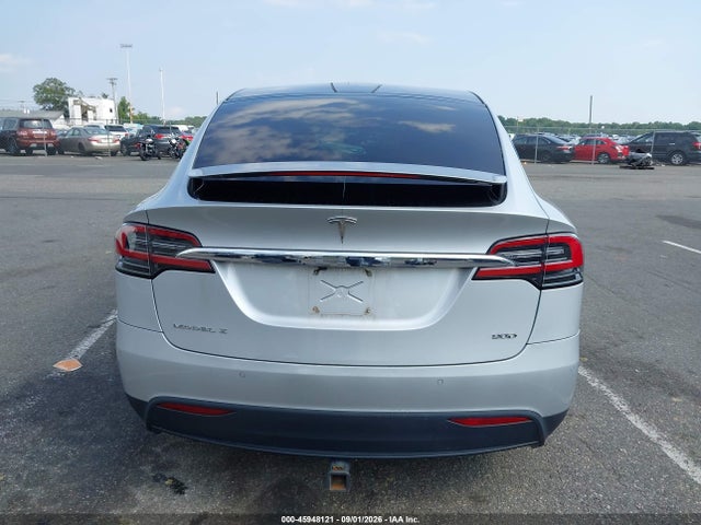 2016 Tesla Model X 60d/70d/75d/90d/p100d მანქანა იყიდება აუქციონზე, vin: 5YJXCBE26GF007896, აუქციონის ნომერი: 45948121