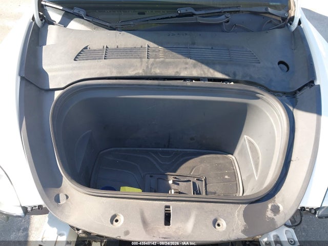 Продажа на аукционе авто 2020 Tesla Model Y Long Range Dual Motor All-wheel Drive, vin: 5YJYGDEE1LF032990, номер лота: 45948142