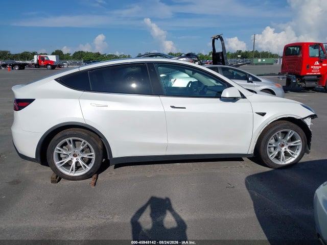 Продажа на аукционе авто 2020 Tesla Model Y Long Range Dual Motor All-wheel Drive, vin: 5YJYGDEE1LF032990, номер лота: 45948142