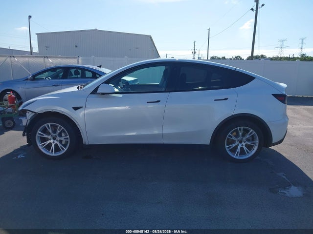 Продажа на аукционе авто 2020 Tesla Model Y Long Range Dual Motor All-wheel Drive, vin: 5YJYGDEE1LF032990, номер лота: 45948142