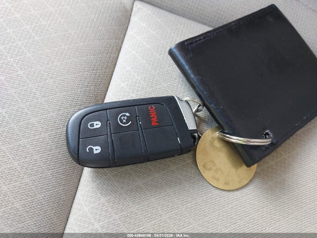 Продаж на аукціоні авто 2019 Jeep Grand Cherokee Laredo E 4x4, vin: 1C4RJFAG7KC544595, номер лоту: 45948156