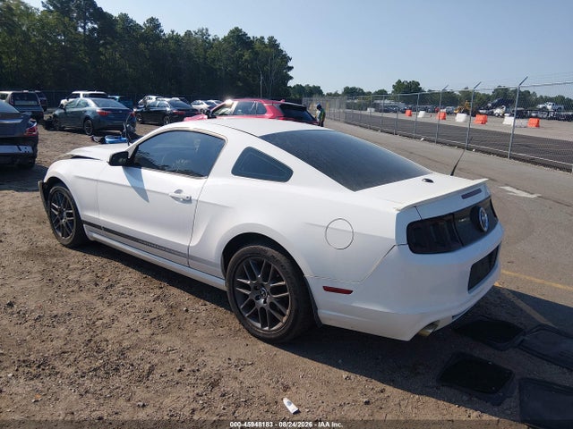 Продажа на аукционе авто 2013 Ford Mustang V6 Premium, vin: 1ZVBP8AM9D5206816, номер лота: 45948183