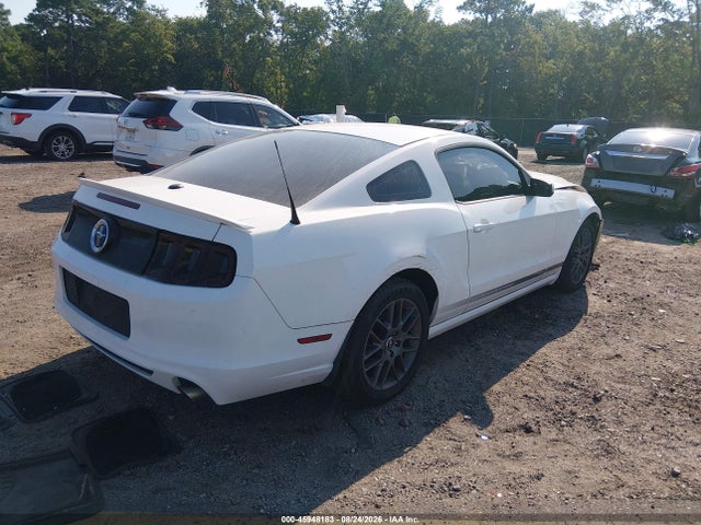 Продажа на аукционе авто 2013 Ford Mustang V6 Premium, vin: 1ZVBP8AM9D5206816, номер лота: 45948183