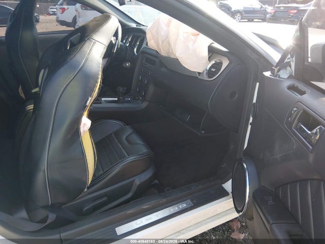 Продажа на аукционе авто 2013 Ford Mustang V6 Premium, vin: 1ZVBP8AM9D5206816, номер лота: 45948183