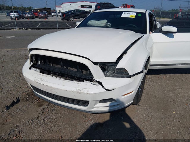 Продажа на аукционе авто 2013 Ford Mustang V6 Premium, vin: 1ZVBP8AM9D5206816, номер лота: 45948183