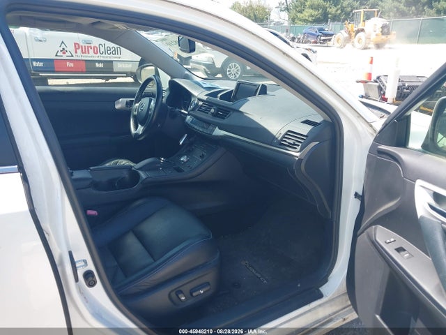 Продажа на аукционе авто 2013 Lexus Ct 200h, vin: JTHKD5BH2D2137091, номер лота: 45948210