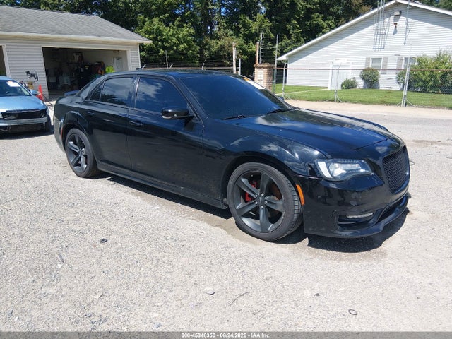 Продажа на аукционе авто 2017 Chrysler 300 300s Alloy Edition, vin: 2C3CCABT4HH512146, номер лота: 45948350