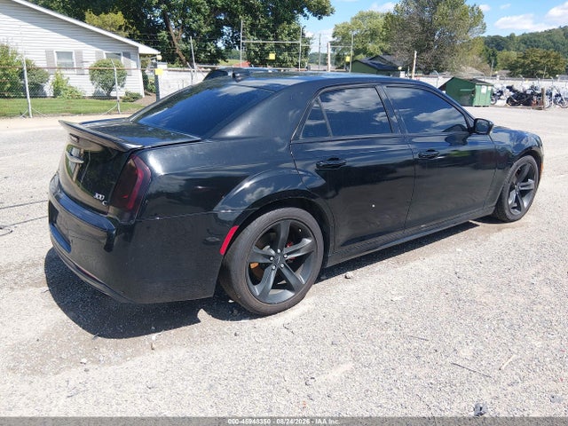 Продажа на аукционе авто 2017 Chrysler 300 300s Alloy Edition, vin: 2C3CCABT4HH512146, номер лота: 45948350