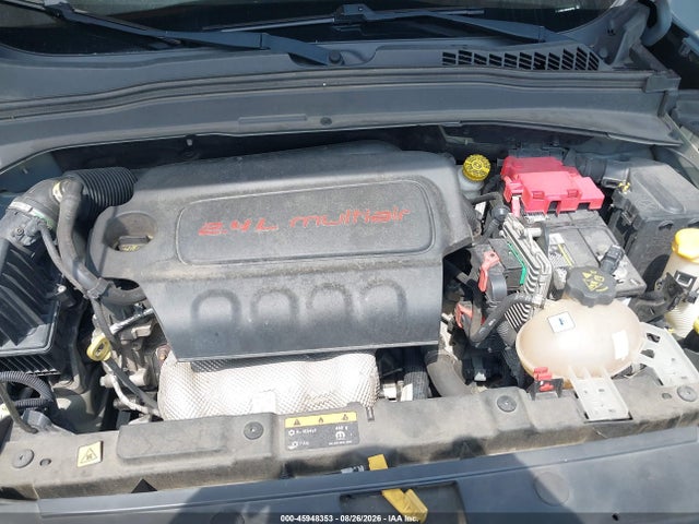 2018 Jeep Renegade Latitude Fwd მანქანა იყიდება აუქციონზე, vin: ZACCJABB1JPH64174, აუქციონის ნომერი: 45948353