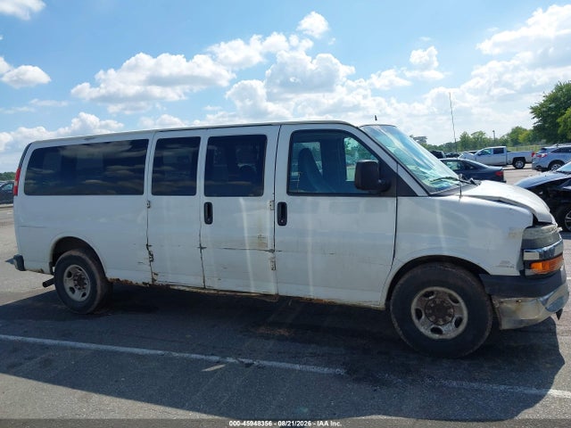 45948356 :رقم المزاد ، 1GAZGZFG3B1150413 vin ، 2011 Chevrolet Express 3500 Ls مزاد بيع