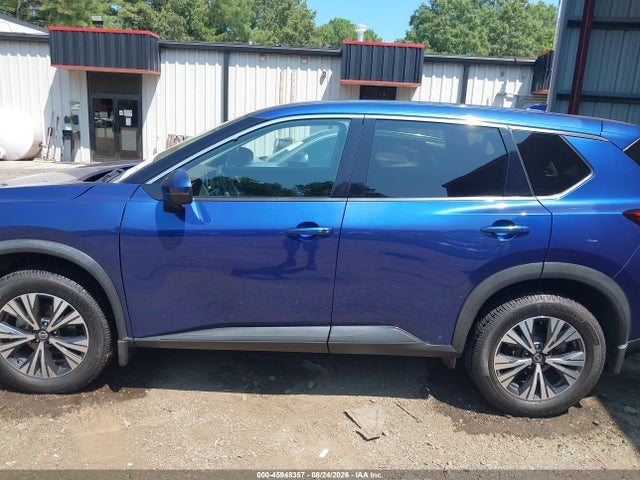 45948357 :رقم المزاد ، 5N1AT3BA1MC757685 vin ، 2021 Nissan Rogue Sv Fwd مزاد بيع