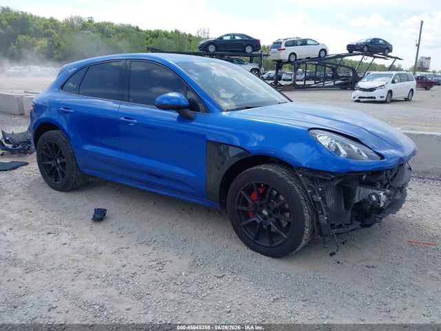 Продаж на аукціоні авто 2015 Porsche Macan Turbo, vin: WP1AF2A53FLB47914, номер лоту: 45948358