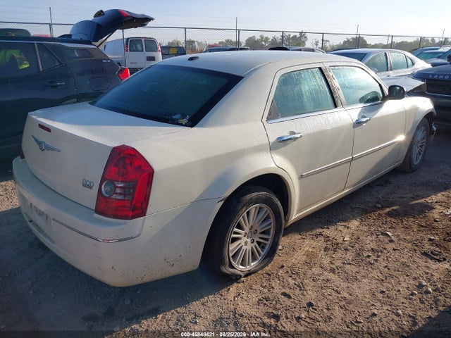Продажа на аукционе авто 2010 Chrysler 300 Touring/signature Series/executive Series, vin: 2C3CA5CV8AH235827, номер лота: 45948421