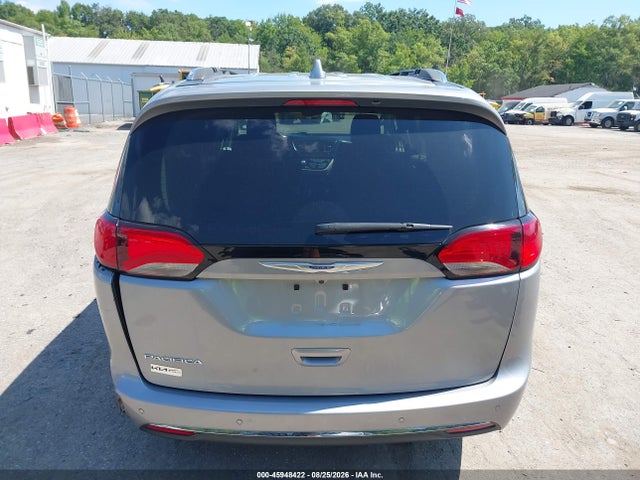 45948422 :رقم المزاد ، 2C4RC1BGXLR101698 vin ، 2020 Chrysler Pacifica Touring L مزاد بيع
