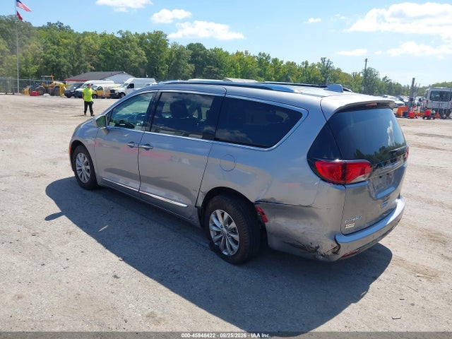 45948422 :رقم المزاد ، 2C4RC1BGXLR101698 vin ، 2020 Chrysler Pacifica Touring L مزاد بيع