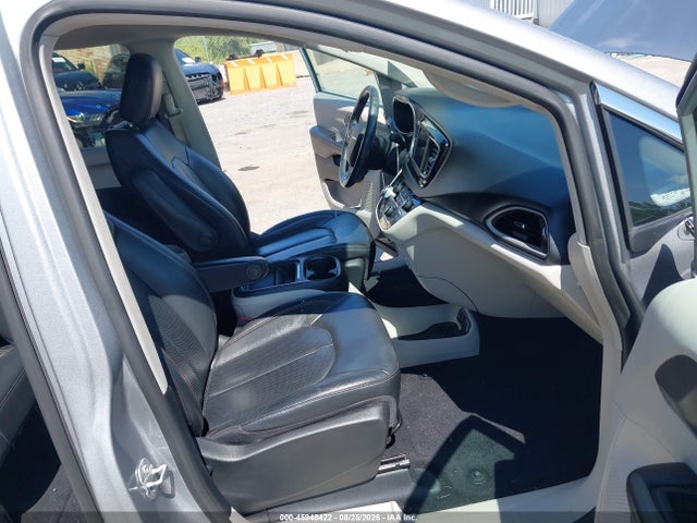 45948422 :رقم المزاد ، 2C4RC1BGXLR101698 vin ، 2020 Chrysler Pacifica Touring L مزاد بيع