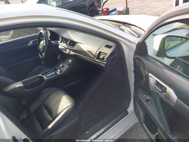 Auction sale of the 2015 Lexus Ct 200h, vin: JTHKD5BH0F2247723, lot number: 45948426