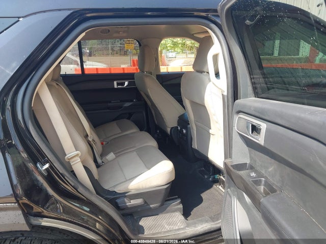 Продажа на аукционе авто 2022 Ford Explorer, vin: 1FMSK8BB0NGA49290, номер лота: 45948428