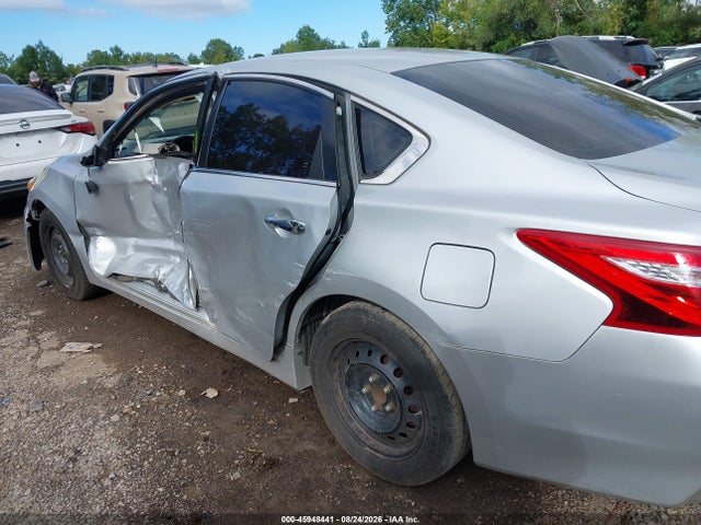 Продаж на аукціоні авто 2016 Nissan Altima 2.5/2.5 S/2.5 Sl/2.5 Sr/2.5 Sv, vin: 1N4AL3AP4GC251398, номер лоту: 45948441