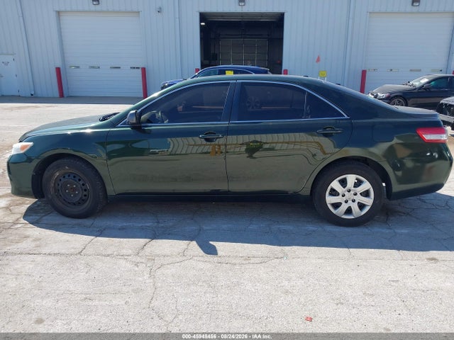 2010 Toyota Camry Le მანქანა იყიდება აუქციონზე, vin: 4T4BF3EK8AR044150, აუქციონის ნომერი: 45948456