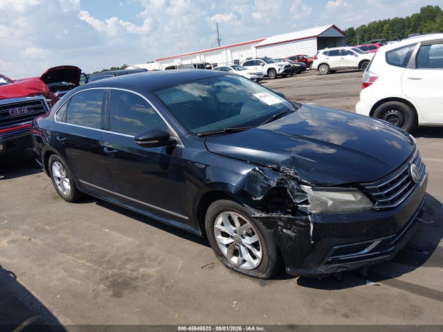 Продаж на аукціоні авто 2017 Volkswagen Passat 1.8t S, vin: 1VWAT7A36HC077332, номер лоту: 45948523