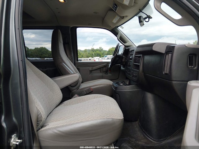 Продажа на аукционе авто 2017 Chevrolet Express 3500 Lt, vin: 1GAZGPFF5H1274431, номер лота: 45948533