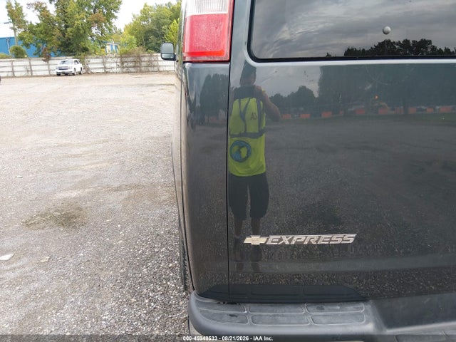 Продажа на аукционе авто 2017 Chevrolet Express 3500 Lt, vin: 1GAZGPFF5H1274431, номер лота: 45948533