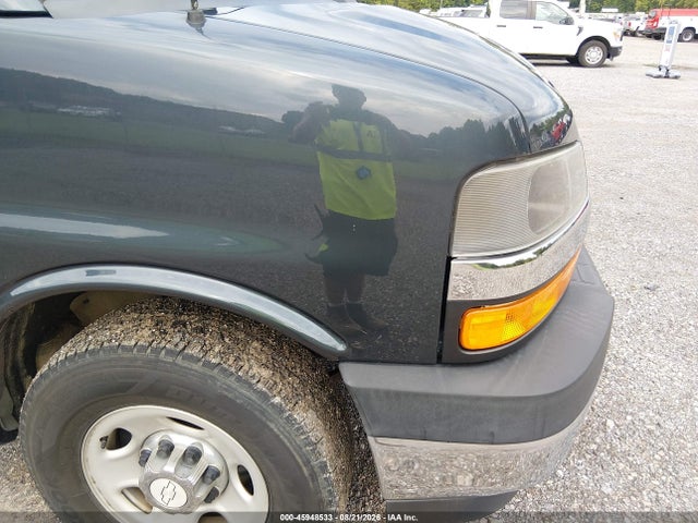 Продажа на аукционе авто 2017 Chevrolet Express 3500 Lt, vin: 1GAZGPFF5H1274431, номер лота: 45948533