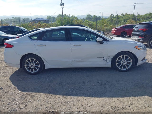 45948574 :رقم المزاد ، 3FA6P0LUXHR400217 vin ، 2017 Ford Fusion Hybrid Se مزاد بيع