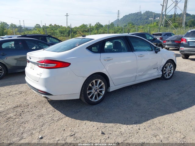 45948574 :رقم المزاد ، 3FA6P0LUXHR400217 vin ، 2017 Ford Fusion Hybrid Se مزاد بيع