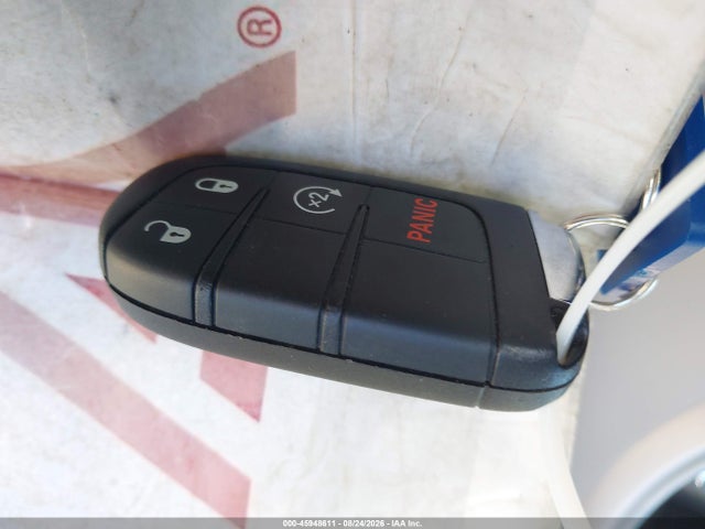 45948611 :رقم المزاد ، 3C4NJCBB0JT487580 vin ، 2018 Jeep Compass Sun And Wheel Fwd مزاد بيع