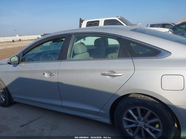 Hyundai SONATA SE 2018 5NPE24AF1JH680456 Image 15