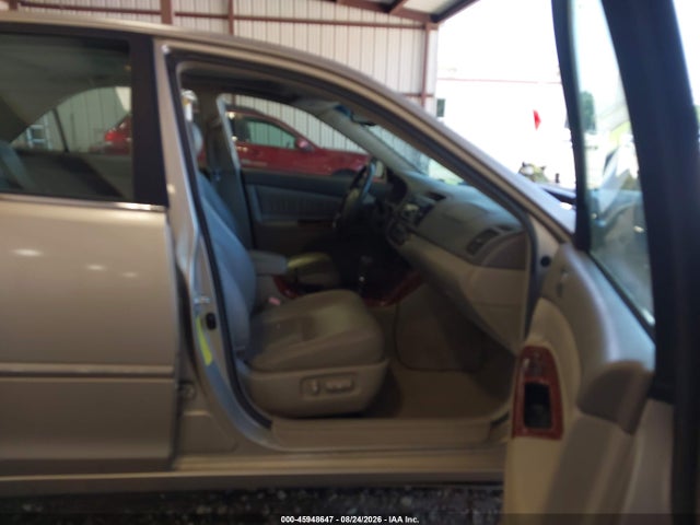 2005 Toyota Camry Xle V6 მანქანა იყიდება აუქციონზე, vin: JTDBF30K850164937, აუქციონის ნომერი: 45948647