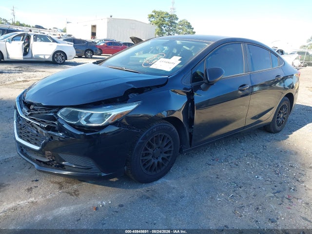 45948691 :رقم المزاد ، 1G1BC5SM2J7222084 vin ، 2018 Chevrolet Cruze Ls Auto مزاد بيع