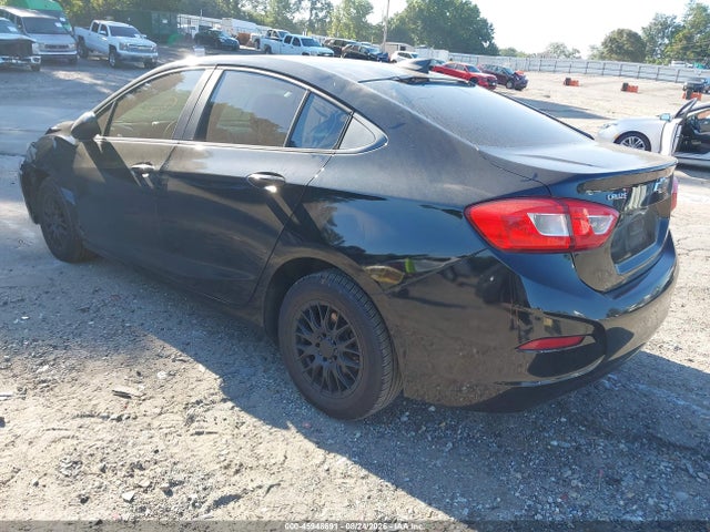 45948691 :رقم المزاد ، 1G1BC5SM2J7222084 vin ، 2018 Chevrolet Cruze Ls Auto مزاد بيع