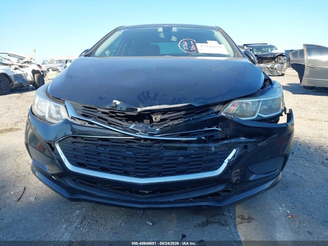 45948691 :رقم المزاد ، 1G1BC5SM2J7222084 vin ، 2018 Chevrolet Cruze Ls Auto مزاد بيع