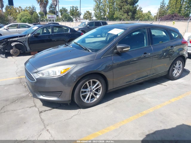 Ford FOCUS SE 2017 1FADP3K25HL206718 Image 2