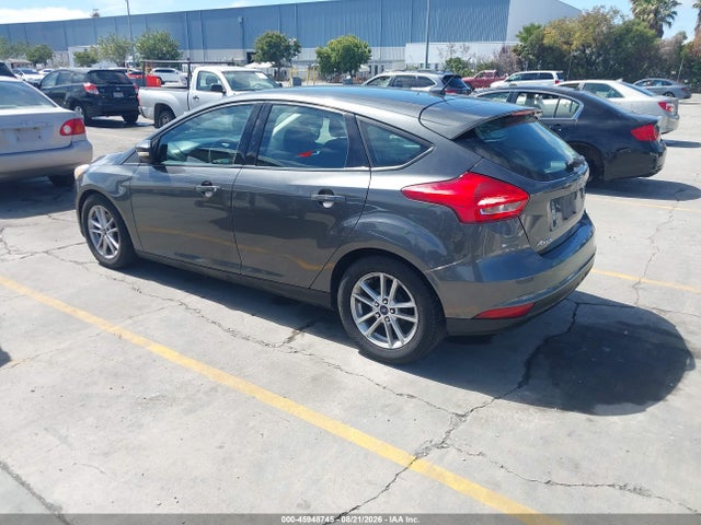 Ford FOCUS SE 2017 1FADP3K25HL206718 Image 3